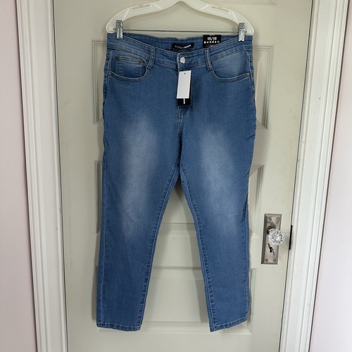 Jeans skinny strappati nuovi