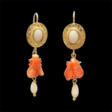 Orecchini Con Mosche In Corallo 