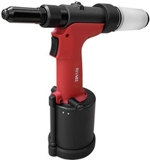 Rivettatrice oleopneumatica ad