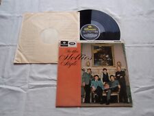 The Hollies - In The Hollies Style - Parlophone, Yellow/Black Label!