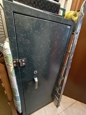 armadio blindato per armi security misure h150 L63 P 40