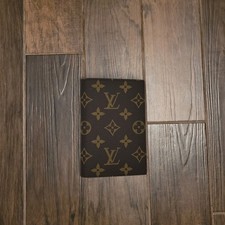 Louis Vuitton Passaporto Cover