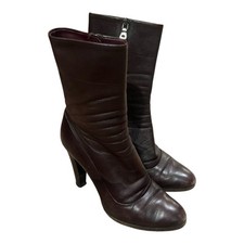 Stivali alti Prada in pelle