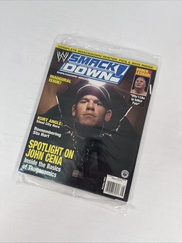 Wwe smackdown magazine holiday - wwe,