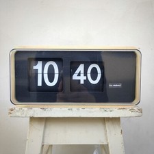 Orologio industrial flip clock