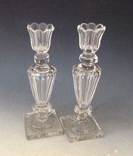 Coppia di candelabri in vetro Regency rari circa 1830.