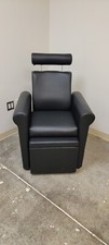 New pedicure chair - new, plumbless