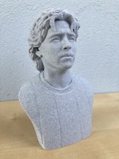 Busto Diego Armando Maradona