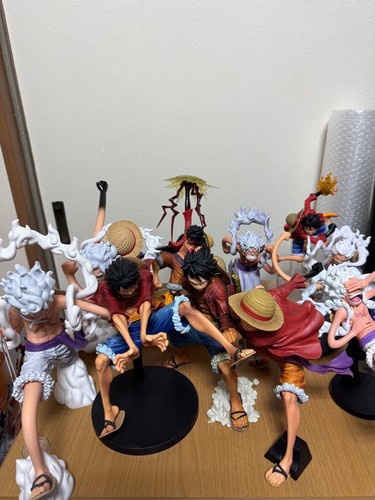 One piece figure - figure, d