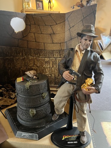 Hot toys indiana - hot, jones