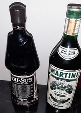 2 bottiglie vintage martini e