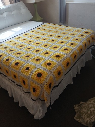 Crocheted sunflower granny - crocheted,