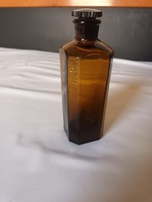 Vaso in vetro ambrato farmacia
