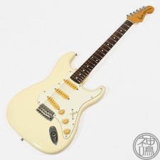 Squier by Fender SST-30