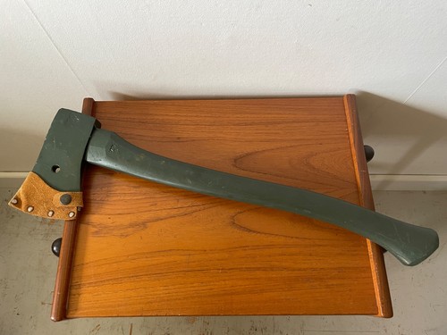 Ascia militare svedese - , nos