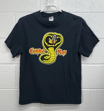 Camicia vintage a maniche corte Cobra Kai pesante dorata / grande