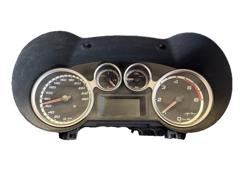 Quadro strumenti alfa romeo - strumenti,