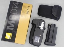 Battery grip verticale originale Nikon MB-D14 per D610 D600 EN-EL15 e AA