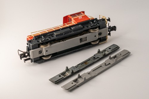 Dessous châssis compatible - de,