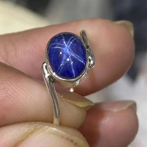 Anello con zaffiro stella