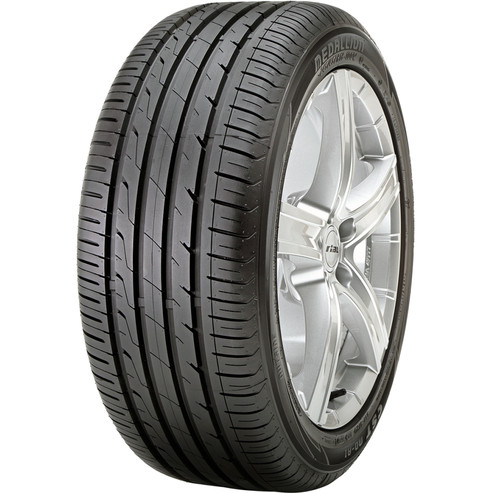 Cst medallion 235 50 r17 - cst,