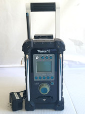 Radio AM/FM Makita BMR100 da cantiere (9,6 V - 24 V) - senza batteria - viene fornita con adattatore A/C