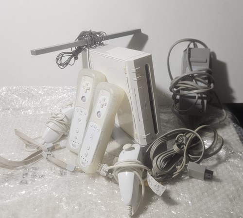 Nintendo wii console - , 2