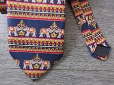 Coppia di elefanti in posa