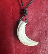 COLLANA RUSTICA CON DENTE DI CINGHIALE