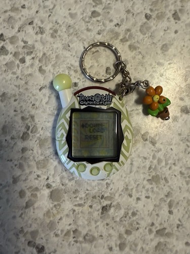 Tamagotchi connection glow - tamagotchi,