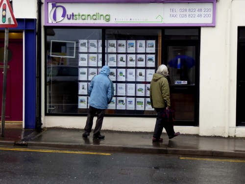 Photo 6x4 estate agent - 6x4, agent's