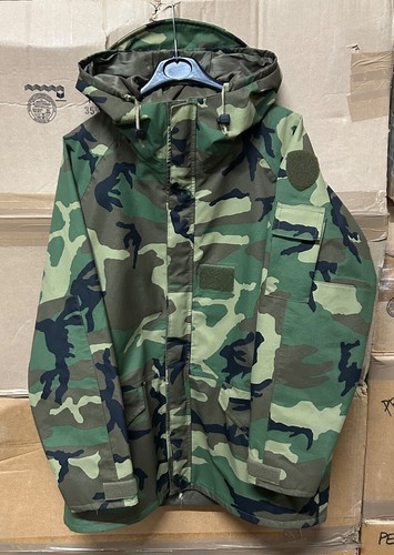 Genuine italian army goretex - genuine,