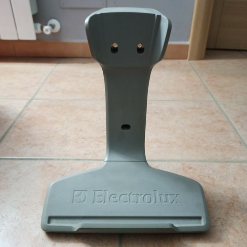 Supporto porta aspirapolvere - ,