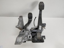 PEDALIERA FRENO + FRIZIONE PER AUDI A6 Berlina Serie C4 (4A2) 4F0887410B BLB, B