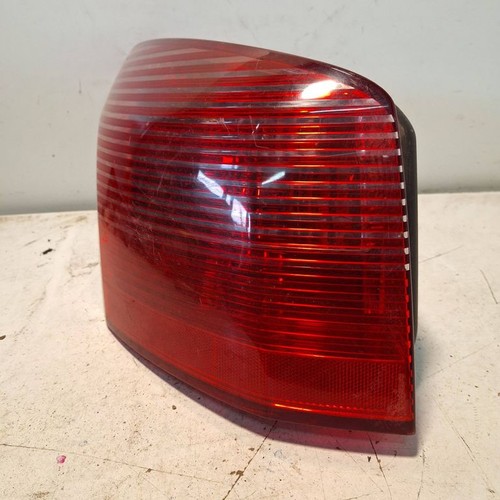 Peugeot 407 2008 fanale
