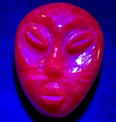 Unico teschio testa - testa, ufo
