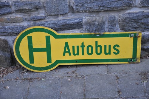 Altes blechschild haltestelle - altes,