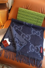 Sciarpa uomo Gucci GG logo