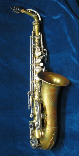 Sassofono contralto piatto - , e
