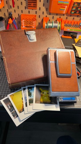 Polaroid model sx70r - polaroid,