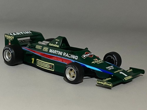 Martini racing lotus 80 - racing,