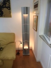 MODERNARIATO-DESIGN-STILIZZATA LAMPADA TOTEM-DA PAVIMENTO-LEDS C4