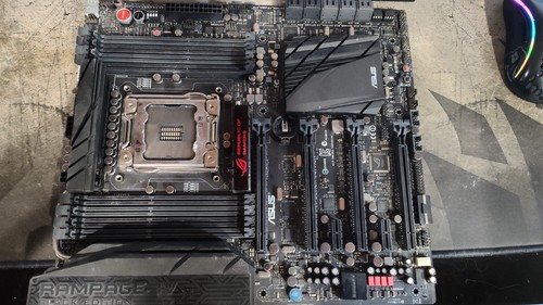Asus rampage black edition - iv,