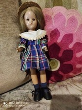 Bambola Americana In Composizione 