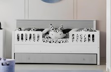 Lettino Elegante: Comfort per