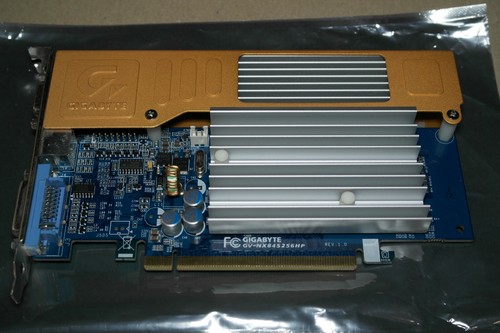 Gigabyte nx84s512hp nvidia - gv-nx84s512hp,