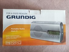 Radio mobile portatile Grundig Music 51 ancora in confezione originale mai usata