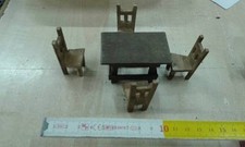 4 sedie e 1 tavolo legno 6x4cm