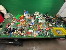 lotto pesca mulinelli ami galleggianti fili piombi cucchiaini vintage ecc