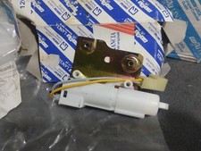 ATTUATORE COMANDO CHIUSURA CENTRALIZZATA BAGAGLIAIO PER FIAT TEMPRA 7647631